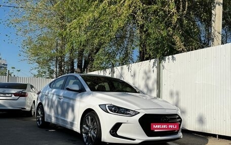 Hyundai Elantra VI рестайлинг, 2018 год, 1 600 000 рублей, 2 фотография