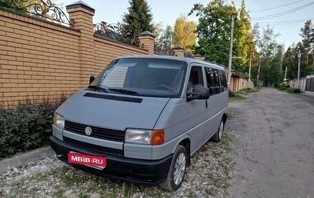 Volkswagen Caravelle T4, 1990 год, 350 000 рублей, 1 фотография