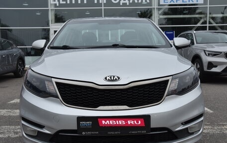 KIA Rio III рестайлинг, 2015 год, 880 000 рублей, 2 фотография