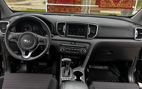 KIA Sportage IV рестайлинг, 2017 год, 1 800 000 рублей, 4 фотография
