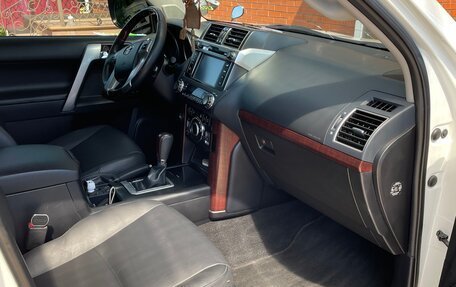 Toyota Land Cruiser Prado 150 рестайлинг 2, 2013 год, 4 000 000 рублей, 10 фотография