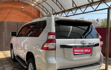 Toyota Land Cruiser Prado 150 рестайлинг 2, 2013 год, 4 000 000 рублей, 4 фотография