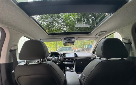 Hyundai Sonata VIII, 2021 год, 3 250 000 рублей, 6 фотография