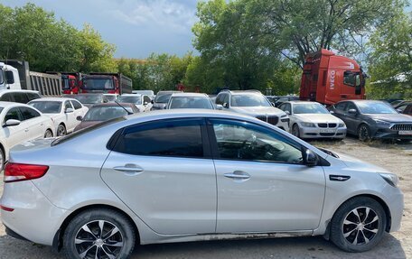 KIA Rio III рестайлинг, 2016 год, 800 000 рублей, 4 фотография