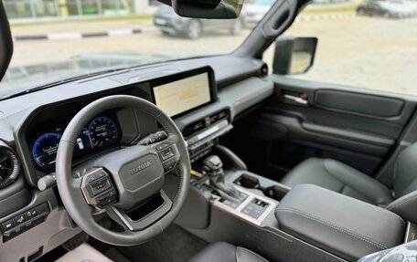 Toyota Land Cruiser Prado, 2024 год, 9 400 000 рублей, 5 фотография
