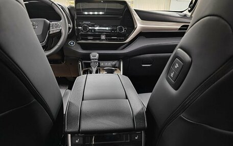 Toyota Highlander, 2025 год, 6 050 000 рублей, 7 фотография