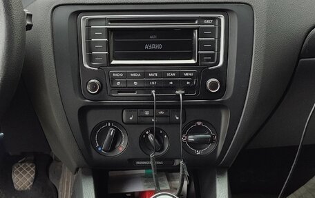 Volkswagen Jetta VI, 2014 год, 1 000 050 рублей, 28 фотография