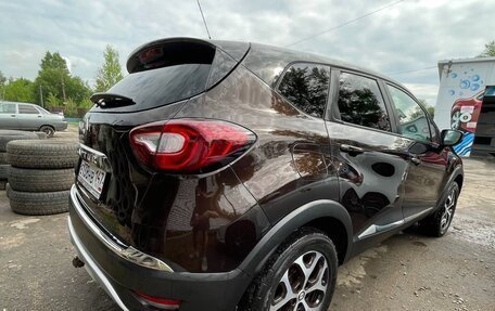 Renault Kaptur I рестайлинг, 2019 год, 895 000 рублей, 3 фотография