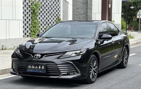 Toyota Camry, 2021 год, 2 693 000 рублей, 2 фотография