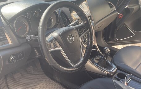 Opel Astra J, 2010 год, 625 000 рублей, 7 фотография