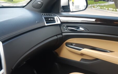 Cadillac SRX II рестайлинг, 2014 год, 2 500 000 рублей, 10 фотография