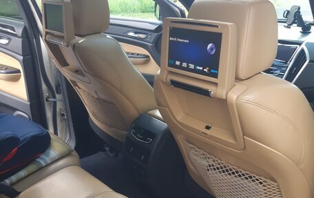 Cadillac SRX II рестайлинг, 2014 год, 2 500 000 рублей, 16 фотография