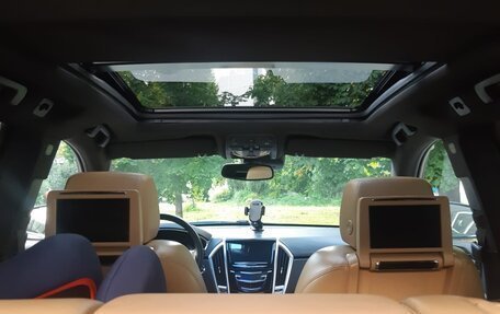 Cadillac SRX II рестайлинг, 2014 год, 2 500 000 рублей, 21 фотография