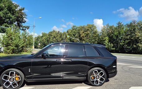 Rolls-Royce Cullinan, 2022 год, 50 000 000 рублей, 15 фотография