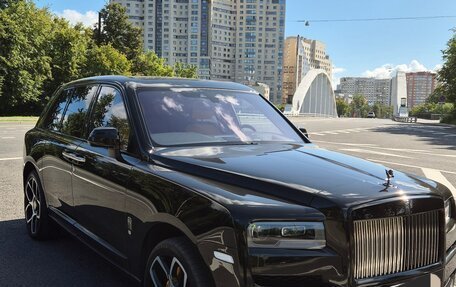 Rolls-Royce Cullinan, 2022 год, 50 000 000 рублей, 20 фотография