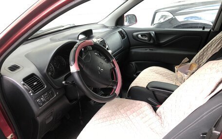 Mitsubishi Space Star I рестайлинг, 2004 год, 300 000 рублей, 3 фотография