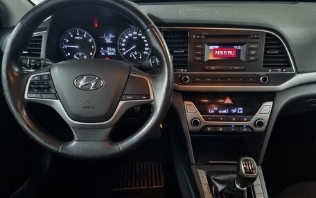 Hyundai Elantra VI рестайлинг, 2016 год, 1 150 000 рублей, 12 фотография