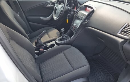 Opel Astra J, 2012 год, 670 000 рублей, 8 фотография