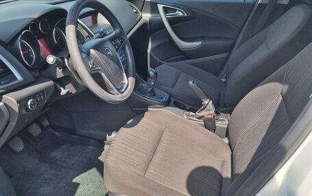 Opel Astra J, 2012 год, 670 000 рублей, 6 фотография