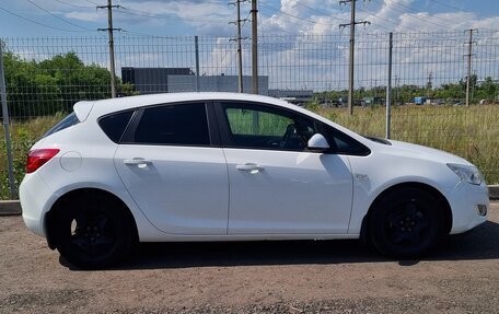 Opel Astra J, 2012 год, 670 000 рублей, 5 фотография