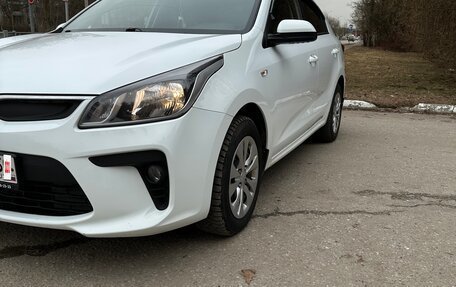 KIA Rio IV, 2019 год, 1 550 000 рублей, 2 фотография