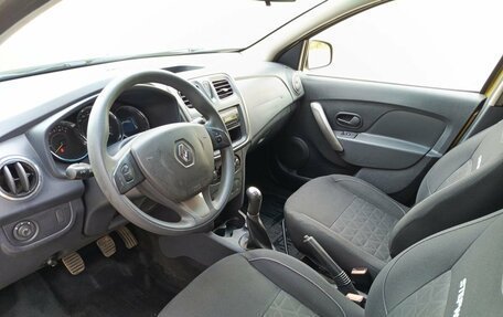 Renault Sandero II рестайлинг, 2016 год, 999 800 рублей, 16 фотография