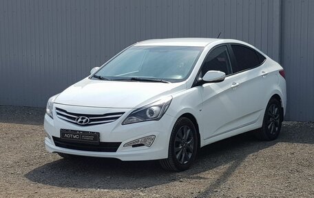 Hyundai Solaris II рестайлинг, 2015 год, 1 199 000 рублей, 2 фотография