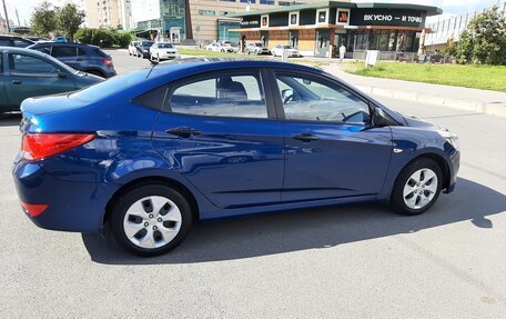 Hyundai Solaris II рестайлинг, 2015 год, 860 000 рублей, 3 фотография