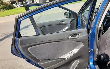 Hyundai Solaris II рестайлинг, 2015 год, 860 000 рублей, 23 фотография