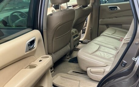 Nissan Pathfinder, 2014 год, 1 890 000 рублей, 3 фотография