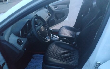 Chevrolet Cruze II, 2010 год, 850 000 рублей, 13 фотография