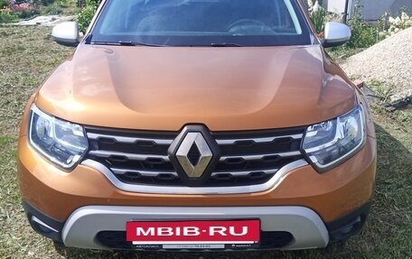 Renault Duster, 2021 год, 1 990 000 рублей, 2 фотография