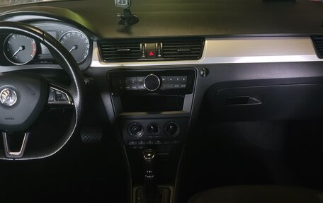 Skoda Rapid I, 2015 год, 1 050 000 рублей, 6 фотография