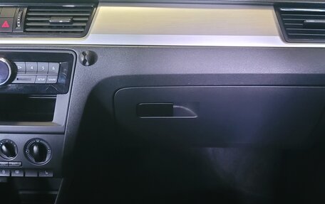 Skoda Rapid I, 2015 год, 1 050 000 рублей, 10 фотография