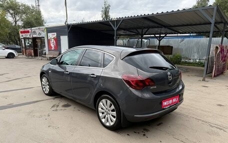 Opel Astra J, 2014 год, 870 000 рублей, 1 фотография