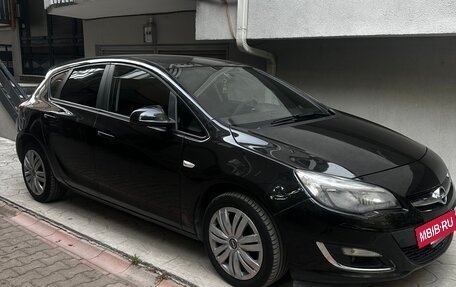 Opel Astra J, 2013 год, 900 000 рублей, 3 фотография