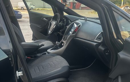 Opel Astra J, 2013 год, 900 000 рублей, 9 фотография