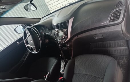 Hyundai Solaris II рестайлинг, 2014 год, 1 050 000 рублей, 2 фотография