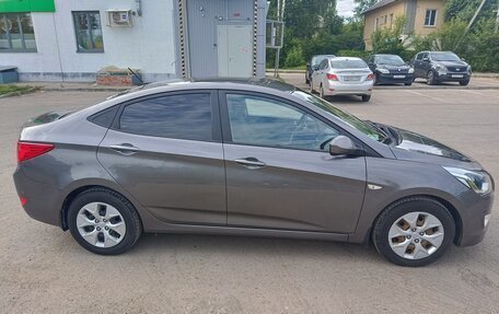 Hyundai Solaris II рестайлинг, 2014 год, 1 050 000 рублей, 7 фотография