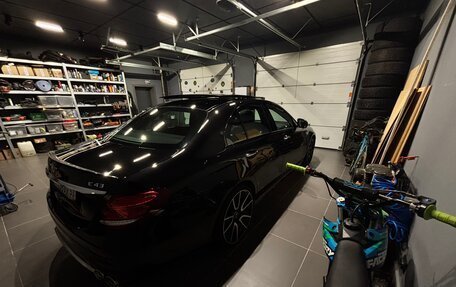 Mercedes-Benz E-Класс AMG, 2017 год, 4 300 000 рублей, 5 фотография