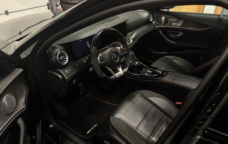 Mercedes-Benz E-Класс AMG, 2017 год, 4 300 000 рублей, 7 фотография