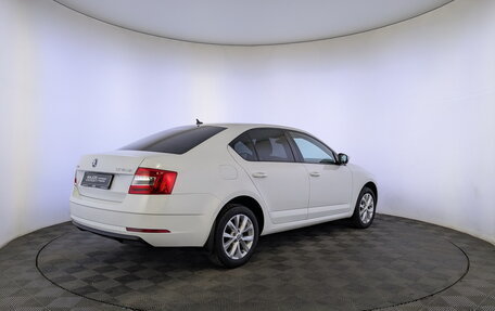 Skoda Octavia, 2019 год, 1 550 000 рублей, 5 фотография