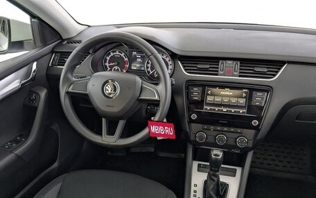 Skoda Octavia, 2019 год, 1 550 000 рублей, 27 фотография