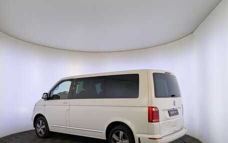 Volkswagen Multivan T6 рестайлинг, 2018 год, 3 315 000 рублей, 7 фотография