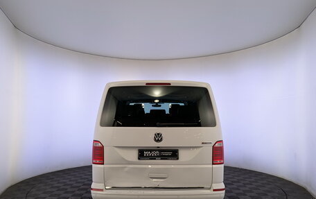 Volkswagen Multivan T6 рестайлинг, 2018 год, 3 315 000 рублей, 6 фотография