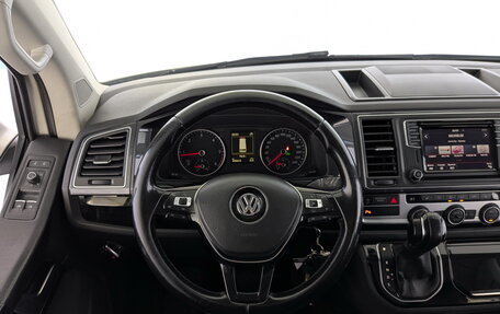 Volkswagen Multivan T6 рестайлинг, 2018 год, 3 315 000 рублей, 30 фотография