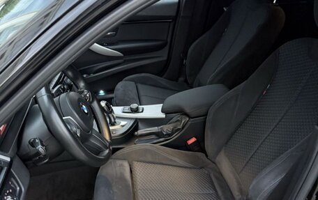 BMW 3 серия, 2016 год, 2 200 000 рублей, 10 фотография