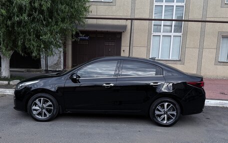 KIA Rio IV, 2019 год, 1 620 000 рублей, 2 фотография