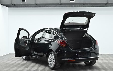 Opel Astra J, 2013 год, 895 000 рублей, 5 фотография