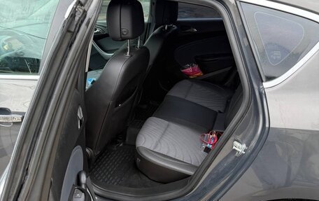 Opel Astra J, 2014 год, 870 000 рублей, 9 фотография